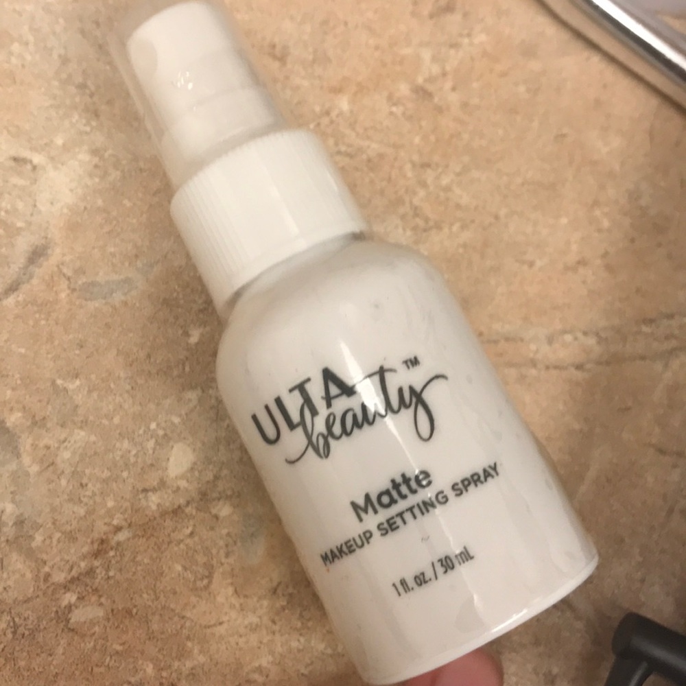 Setting spray still in plastic packaging